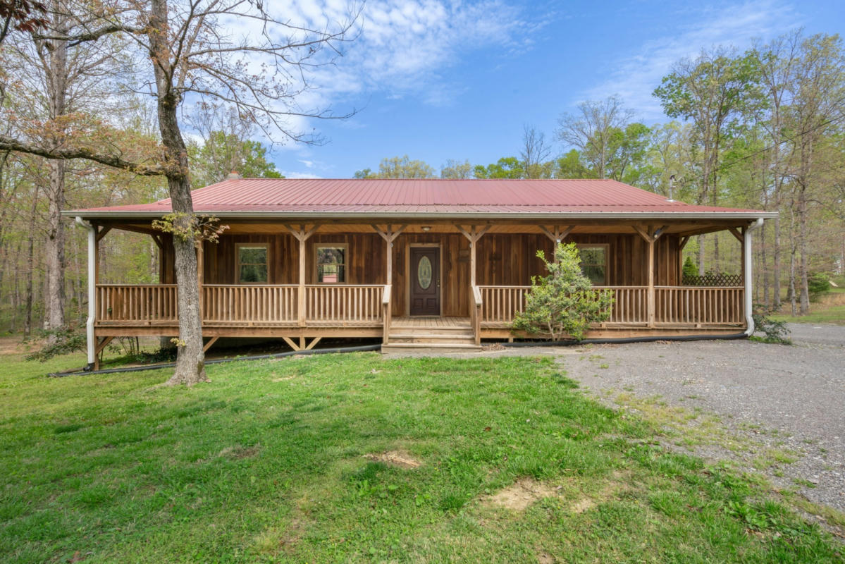 7796 PINEWOOD RD, NUNNELLY, TN 37137, photo 1 of 46