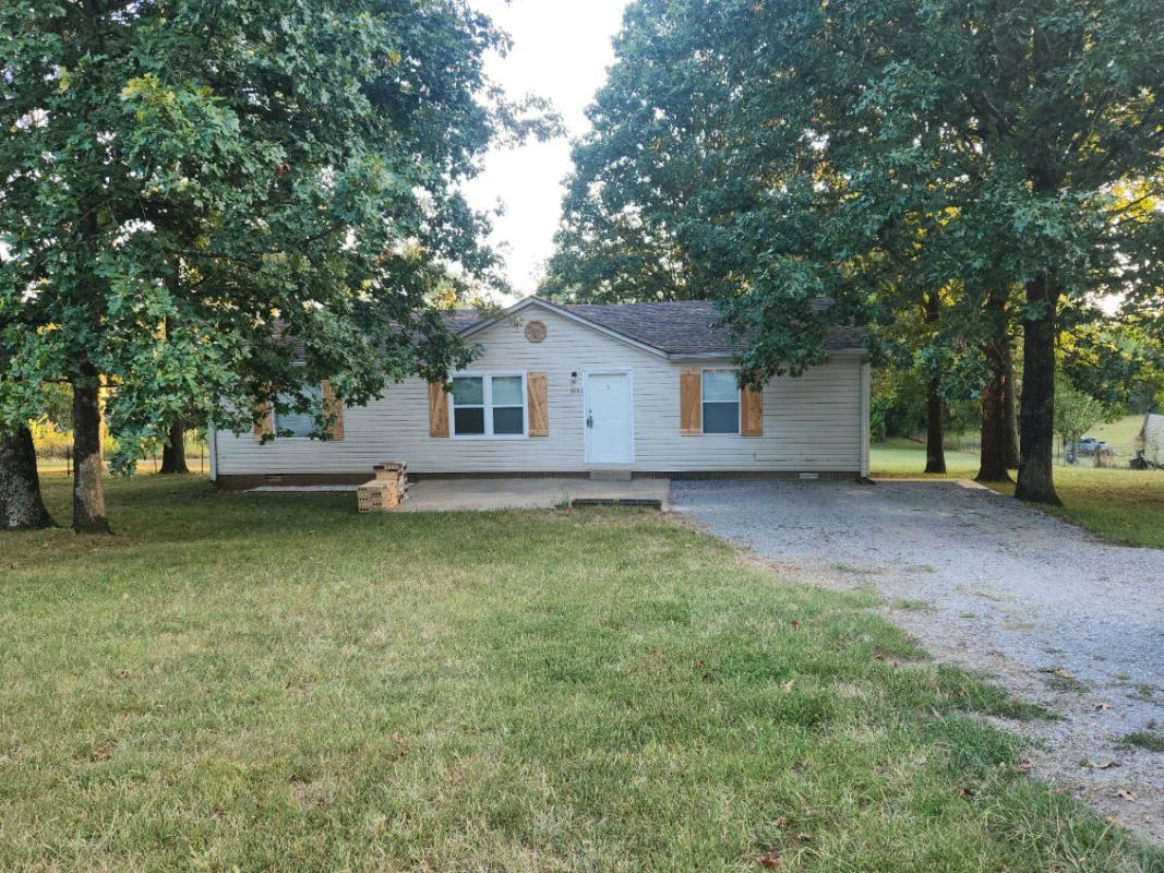 1931 HUGH HUNTER RD, OAK GROVE, KY 42262, photo 1 of 29