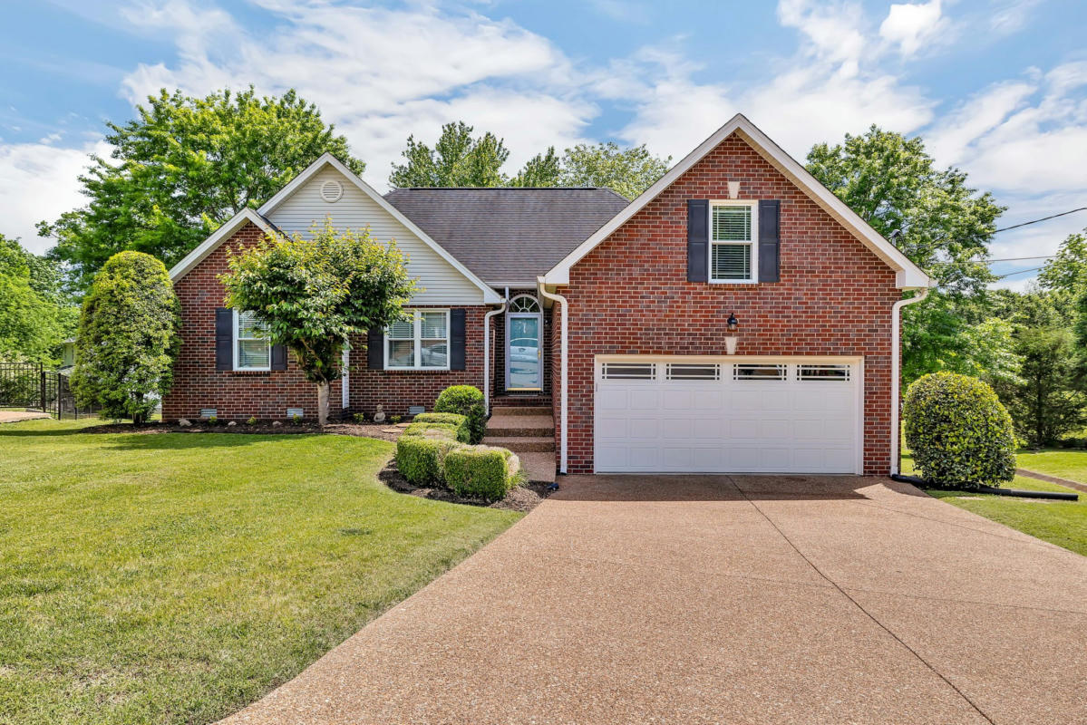 3709 PORTSMOUTH CT, OLD HICKORY, TN 37138, photo 1 of 43