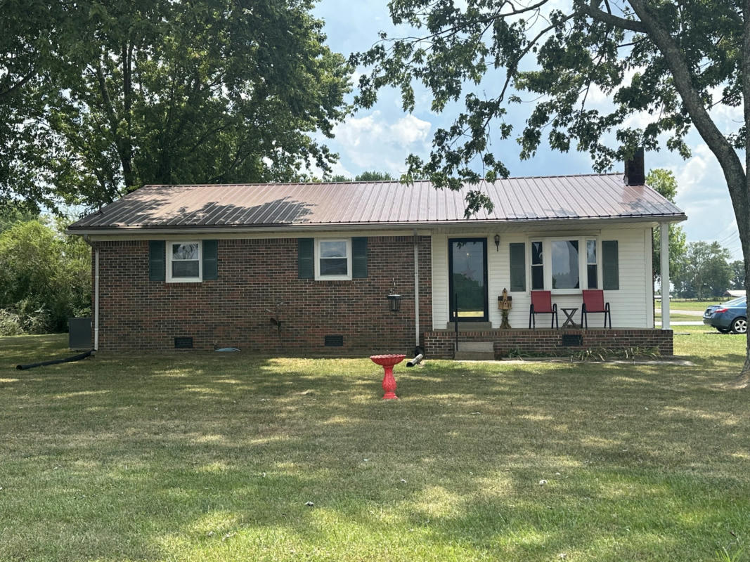 8 MATTOX RD, LAWRENCEBURG, TN 38464, photo 1 of 39