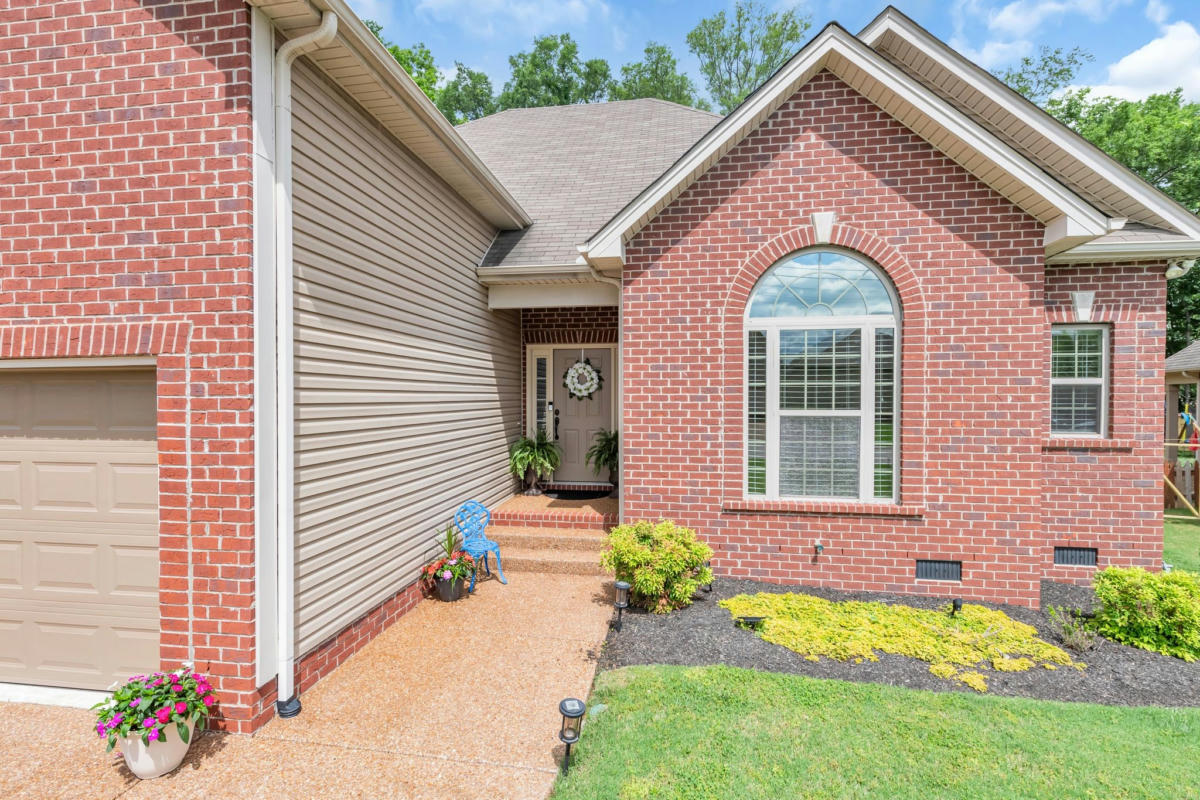 1082 GOLF VIEW WAY, SPRING HILL, TN 37174, photo 1 of 27