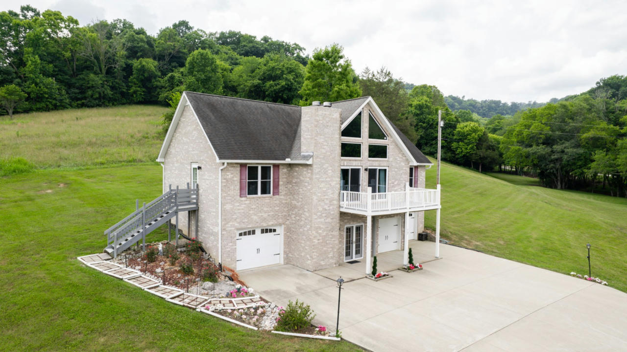 13 WINDY HOLLOW LN, ELMWOOD, TN 38560, photo 1 of 45